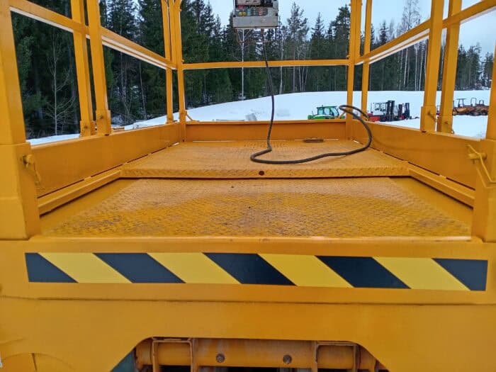 Haulotte Compact 12DX Saksilavanostin, 10 vuotis-ja vuositarkastettu - Image 9