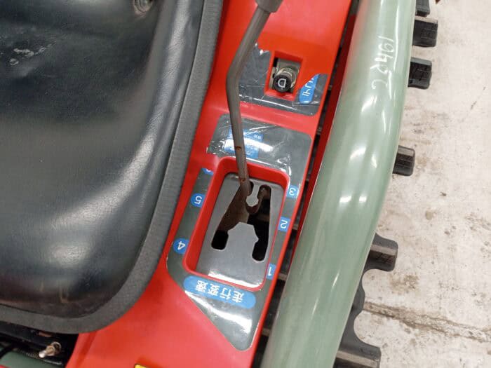 Yanmar AC10D 10hv telavetoinen traktori maanmuokkaimella - Image 15
