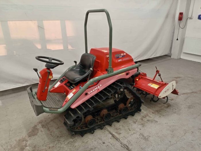 Yanmar AC10D 10hv telavetoinen traktori maanmuokkaimella