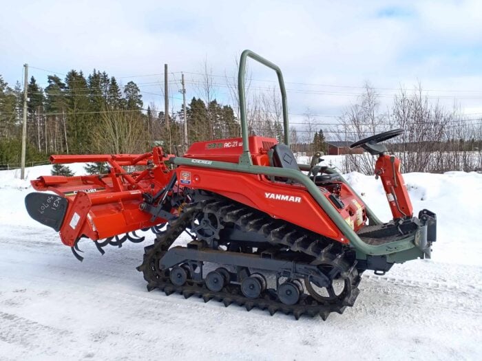 Yanmar AC21 21hv, Telavetoinen traktori maanmuokkaimella