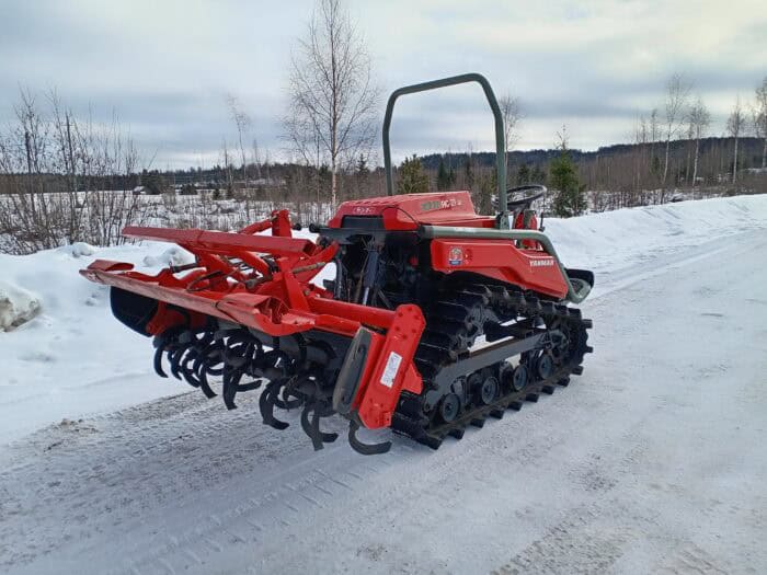 Yanmar AC21 21hv, Telavetoinen traktori maanmuokkaimella - Image 4