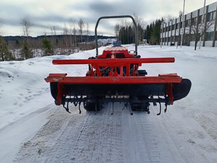 Yanmar AC21 21hv, Telavetoinen traktori maanmuokkaimella - Image 5