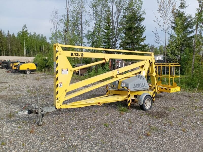 Aerial K12/2 Perässähinattava henkilönostin, Rekisterissä