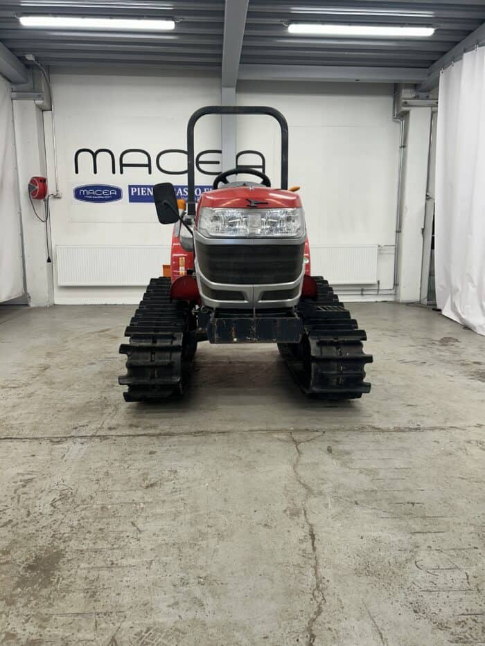 Telavetoinen Yanmar CT118 (25hv) traktori maanmuokkaimella - Image 3
