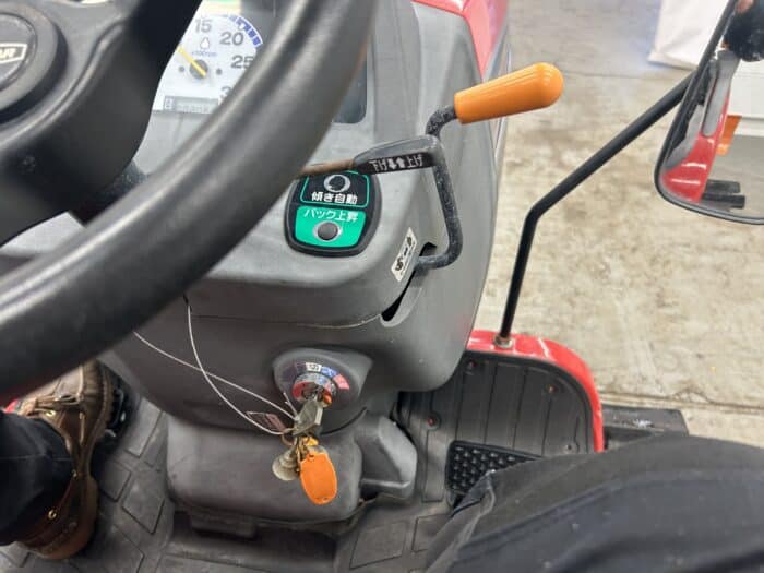 Telavetoinen Yanmar CT118 (25hv) traktori maanmuokkaimella - Image 18
