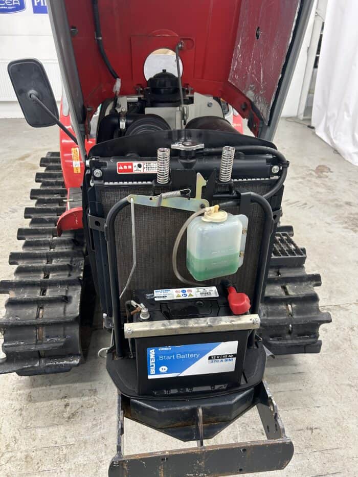 Telavetoinen Yanmar CT118 (25hv) traktori maanmuokkaimella - Image 24