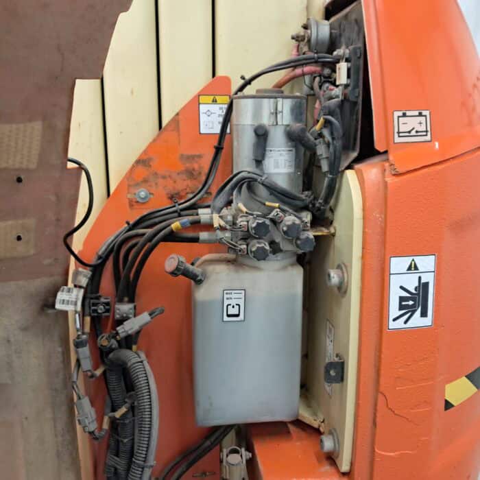 JLG Toucan 10E akkukäyttöinen Puominostin - Image 12