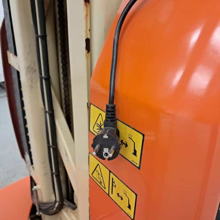 JLG Toucan 10E akkukäyttöinen Puominostin - Image 13