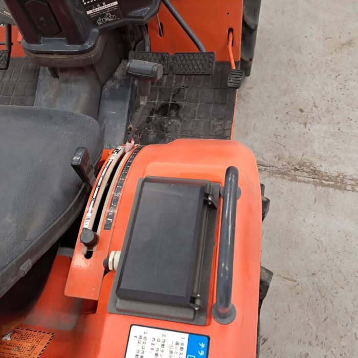 HINOMOTO N179, 17 hp minitraktori, 4WD - Image 11