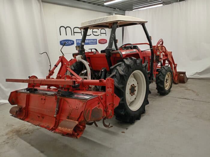 Mitsubishi MT33D Minitraktori etukuormaajalla ja maanmuokkaajalla, 4WD - Image 4