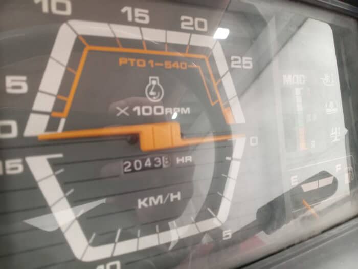 Mitsubishi MT33D Minitraktori etukuormaajalla ja maanmuokkaajalla, 4WD - Image 23
