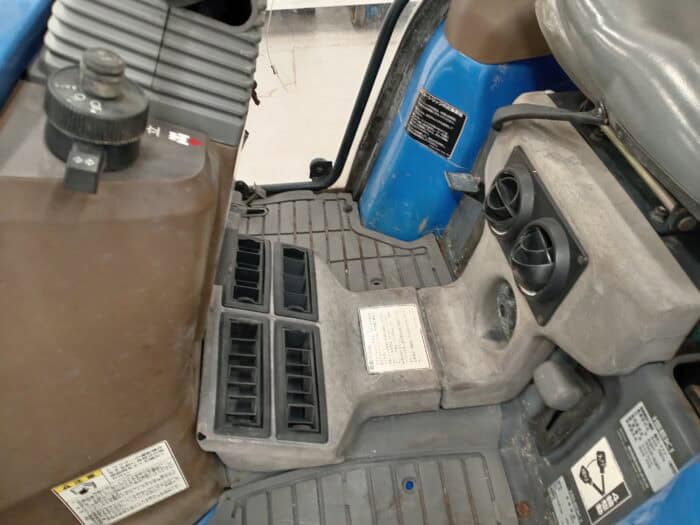 Iseki TF243F  Minitraktori, 4WD, 24hp, suunnanvaihtaja - Image 23