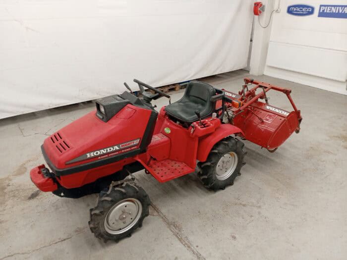 Honda Might 11, 4WD traktori, maamuokkaimella. - Image 9
