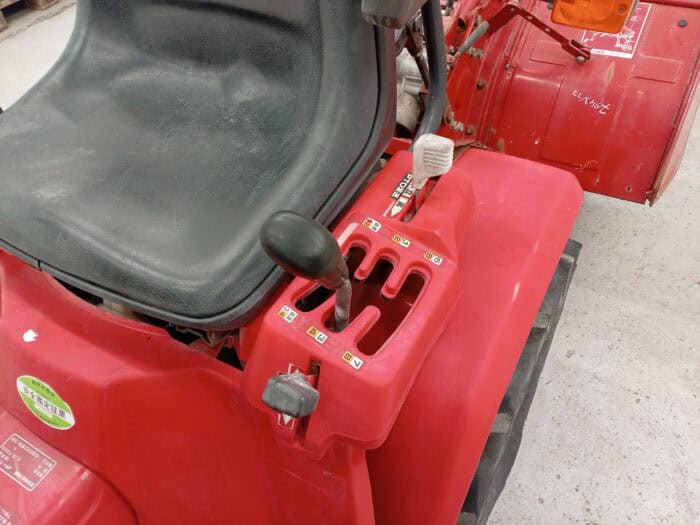 Honda Might 11, 4WD traktori, maamuokkaimella. - Image 10