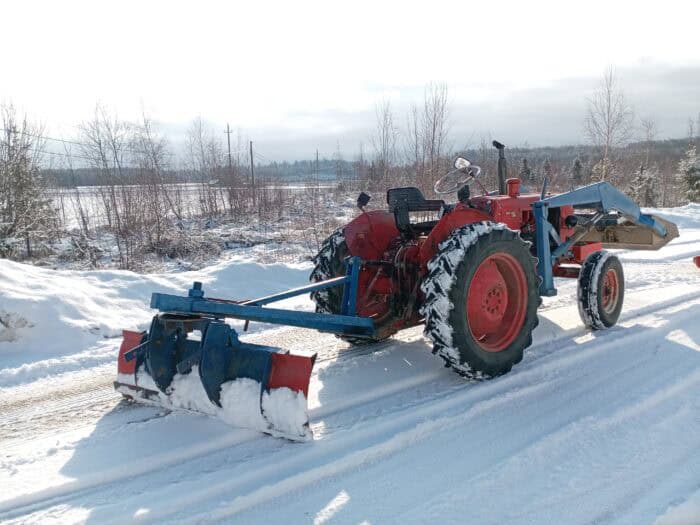 Valmet 361D traktori, Etukuormaajalla ja takalanalla - Image 8