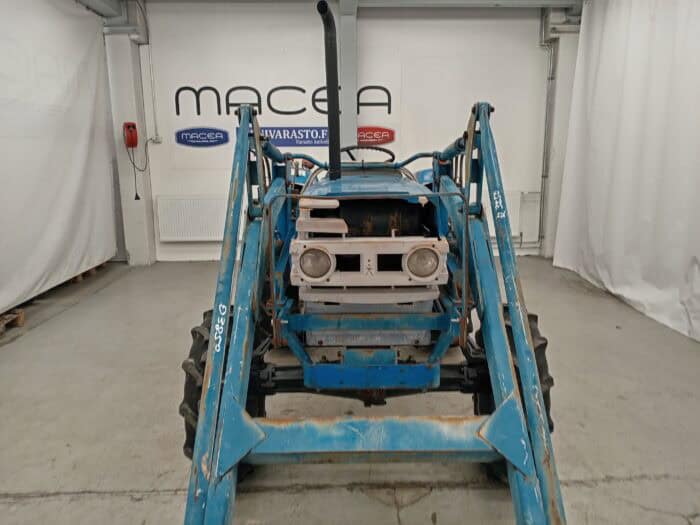 Mitsubishi D3850FD 38hv 4WD traktori etukuormaajalla - Image 11