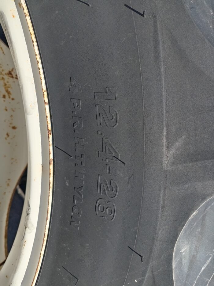 Mitsubishi D3850FD 38hv 4WD traktori etukuormaajalla - Image 25