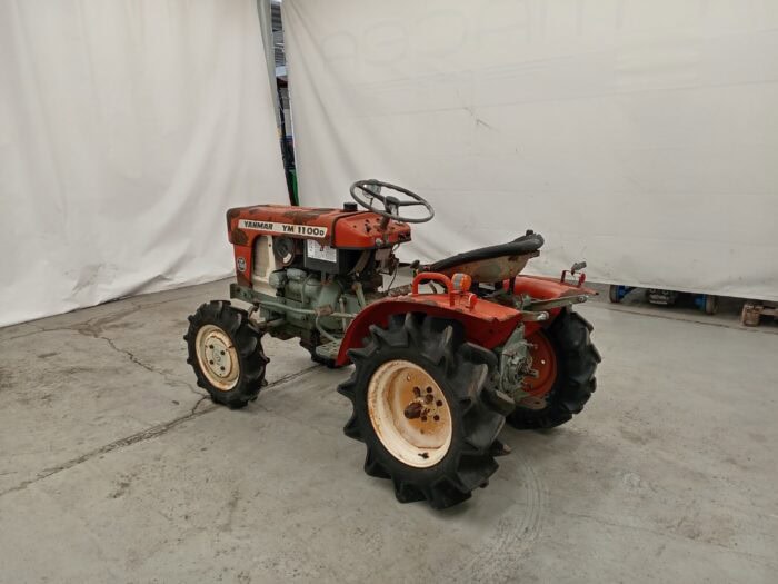 Yanmar YM1100D, 11hv, 4WD Minitraktori - Image 3
