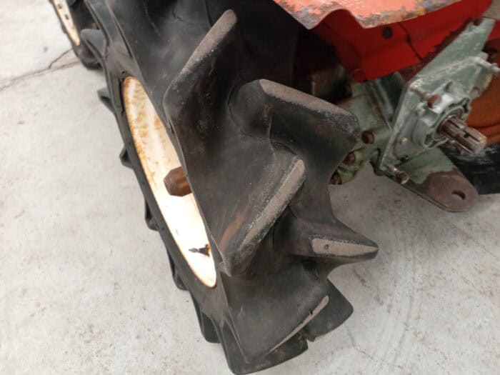 Yanmar YM1100D, 11hv, 4WD Minitraktori - Image 13