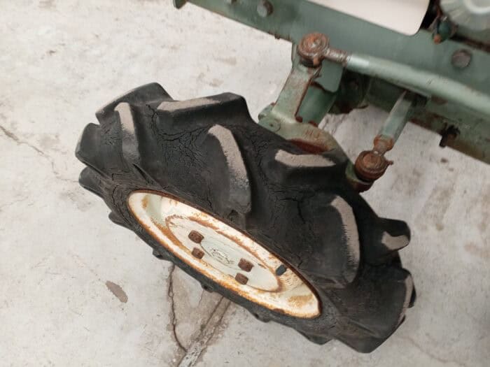 Yanmar YM1100D, 11hv, 4WD Minitraktori - Image 14