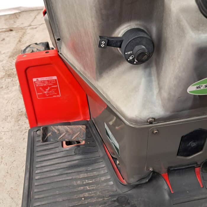 Yanmar F7 4WD minitraktori - Image 16