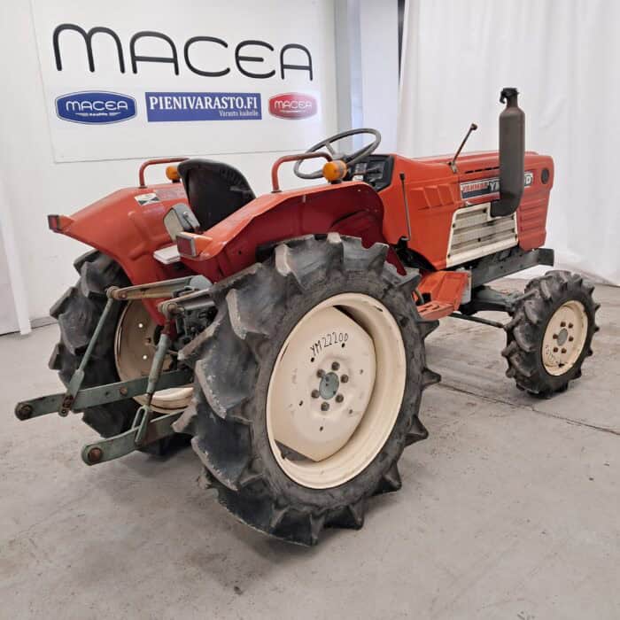 Yanmar YM2220D 4WD traktori, 22hp - Image 4
