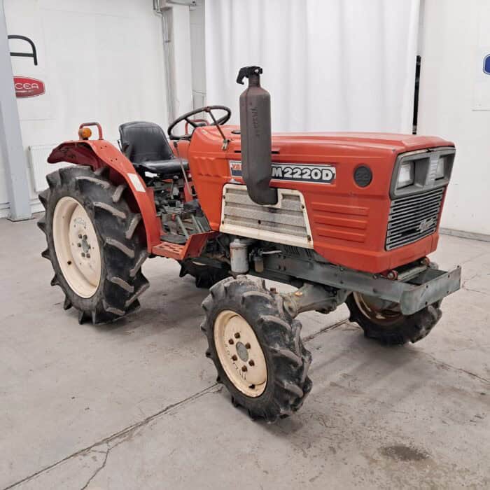 Yanmar YM2220D 4WD traktori, 22hp - Image 2