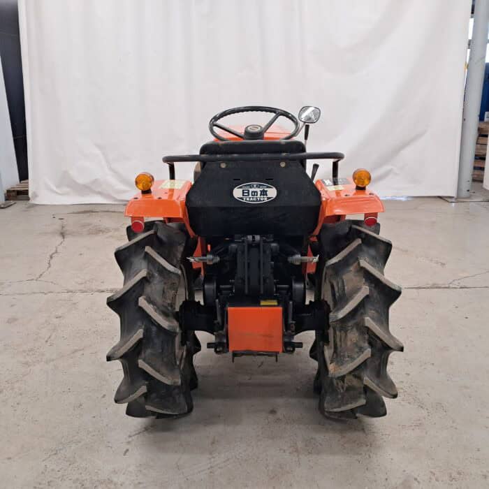 Hinomoto C144 4WD minitraktori, 17 hp - Image 4