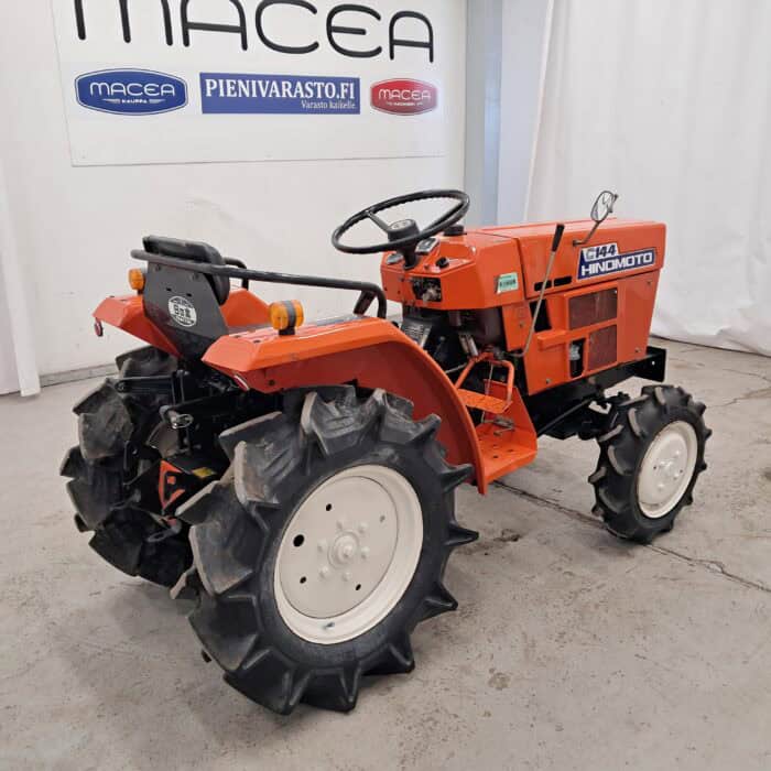 Hinomoto C144 4WD minitraktori, 17 hp - Image 5