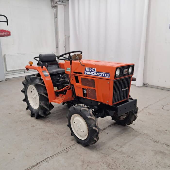 Hinomoto C144 4WD minitraktori, 17 hp - Image 7