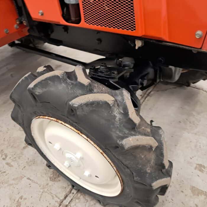 Hinomoto C144 4WD minitraktori, 17 hp - Image 16