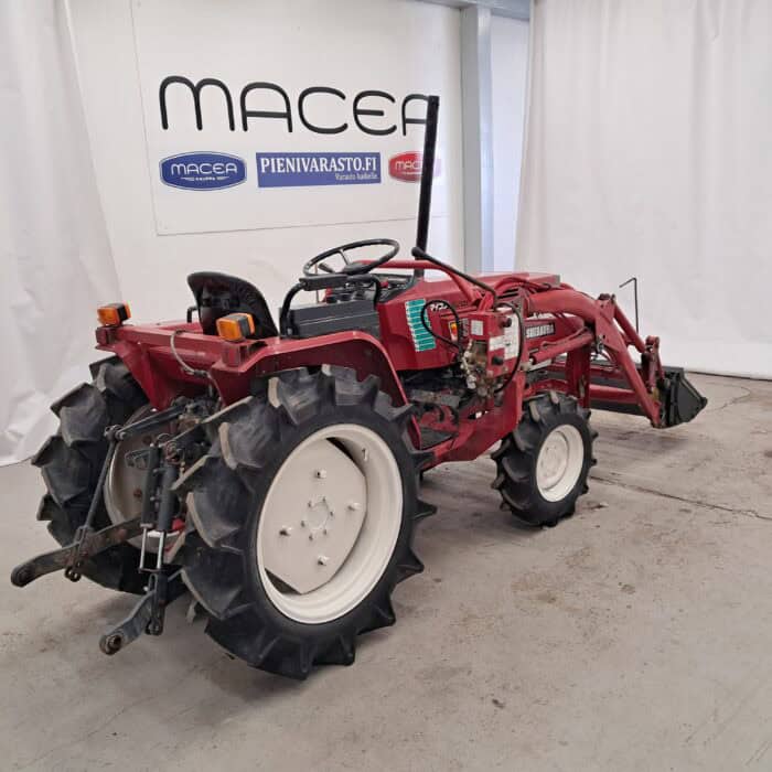 Shibaura P17F 4WD, 17hp, Minitraktori Etukuormaajalla - Image 3