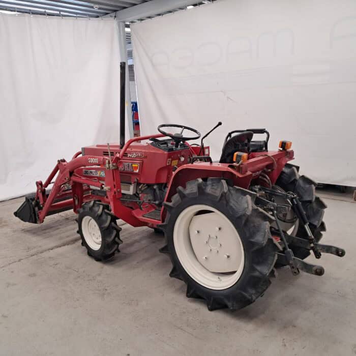 Shibaura P17F 4WD, 17hp, Minitraktori Etukuormaajalla - Image 5