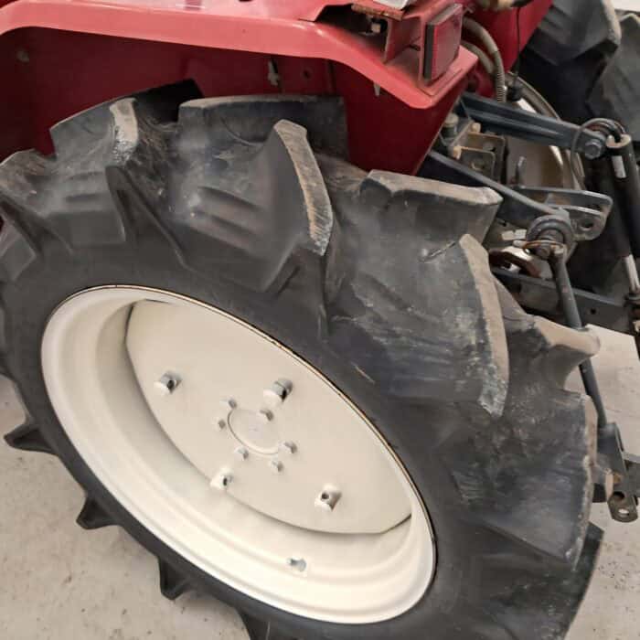 Shibaura P17F 4WD, 17hp, Minitraktori Etukuormaajalla - Image 23