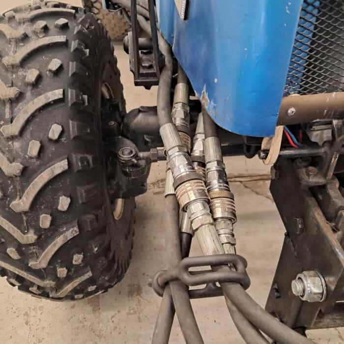 Iseki TF 330 FH MUE4 Hydraulinen etuaura ja manuaalisesti kippaava takakauha - Image 12