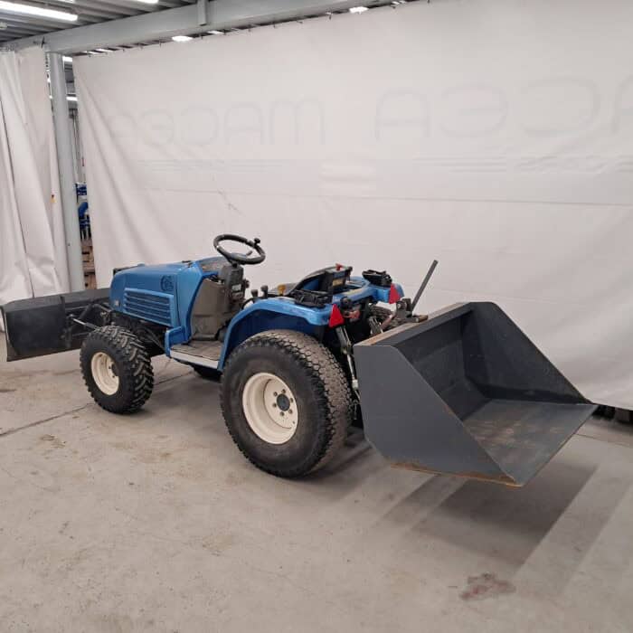 Iseki TF 330 FH MUE4 Hydraulinen etuaura ja manuaalisesti kippaava takakauha - Image 10