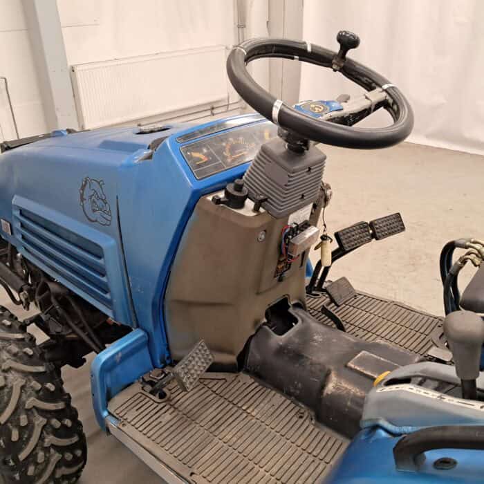 Iseki TF 330 FH MUE4 Hydraulinen etuaura ja manuaalisesti kippaava takakauha - Image 29
