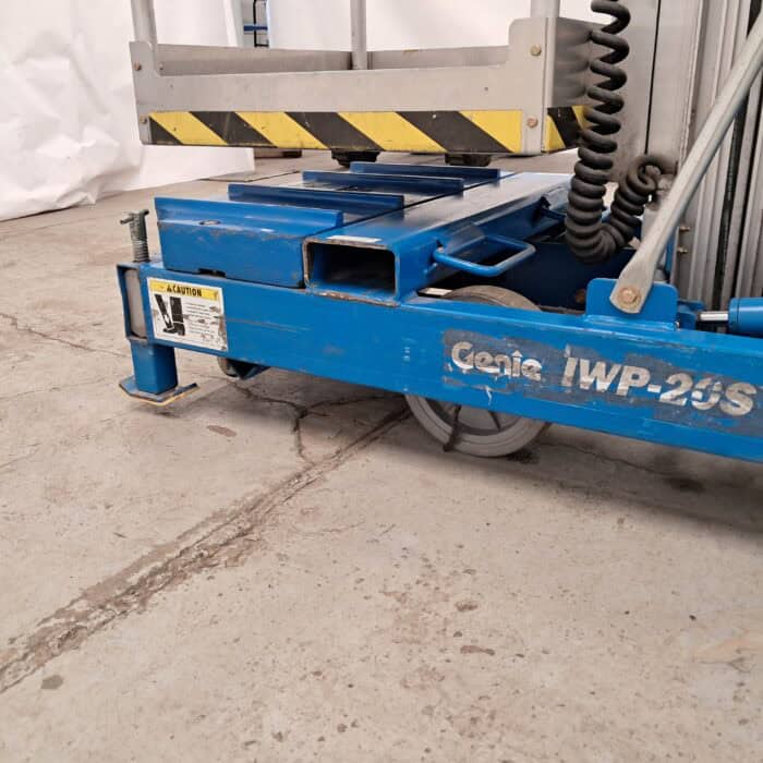Genie IWPE 20S DC Pylväsnostin - Image 21