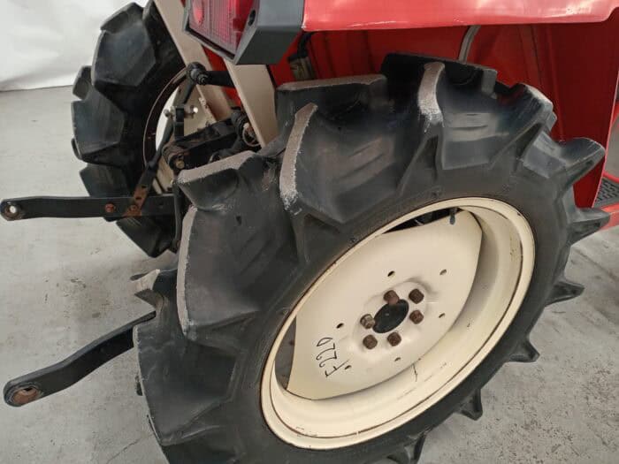 Yanmar F22D 4WD traktori, 25 hp - Image 6
