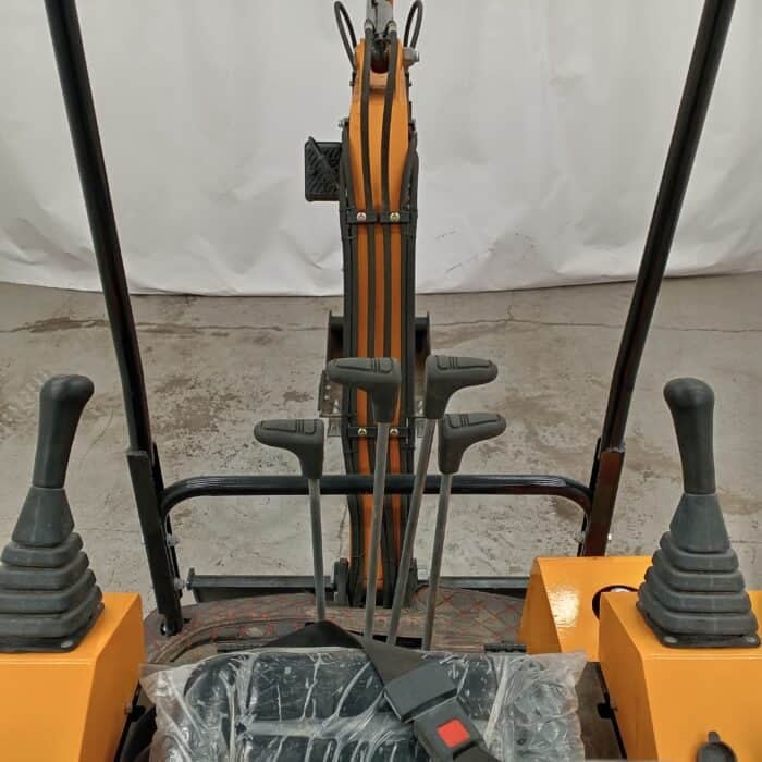 Captok CK15 minikaivuri 1500 kg, Bensiini (Esittelykäytöstä) - Image 10