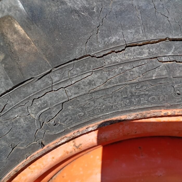 Kubota B6000 4WD traktori - Image 15