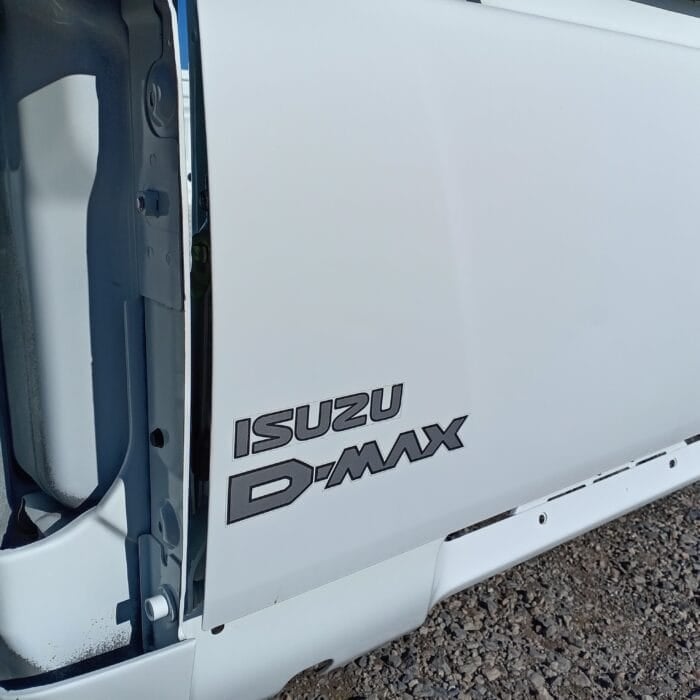 ISUZU D-MAX Lava - Image 11