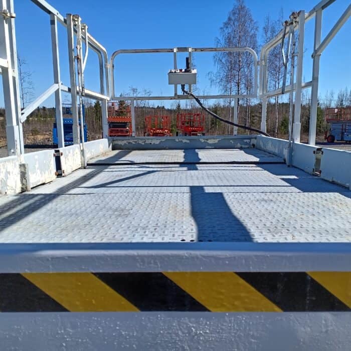 Haulotte H12SDX Dieselkäyttöinen saksilavanostin - Image 17