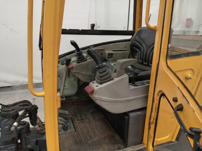 Volvo EC15B XR minikaivinkone - Image 11