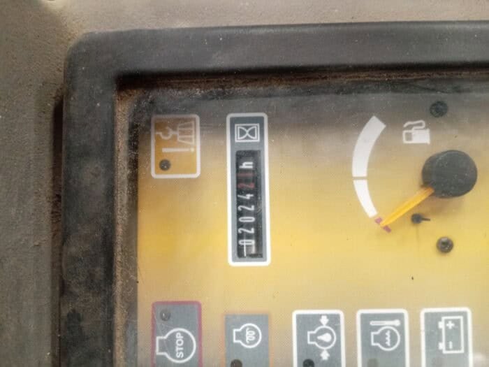 Volvo EC15B XR minikaivinkone - Image 12