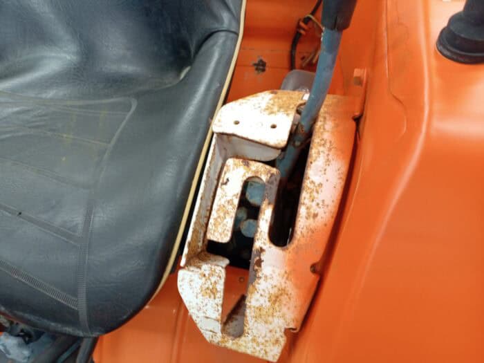 Kubota L2002DT 4WD, 20hv Minitraktori, etukuormaajalla! - Image 14