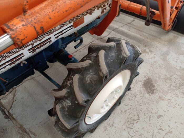 Kubota L2002DT 4WD, 20hv Minitraktori, etukuormaajalla! - Image 18
