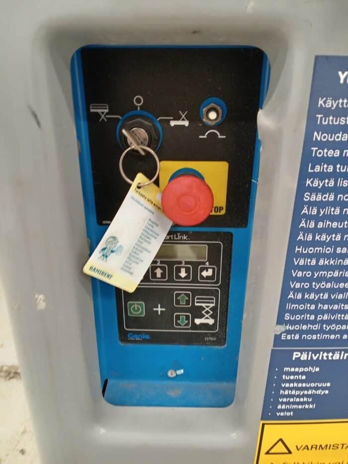 Genie GR-15 Akku­käyttöinen teleskooppi­mastonostin - Image 17