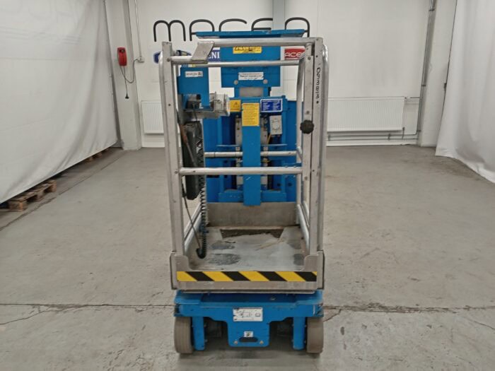 Genie GR-15 Akku­käyttöinen teleskooppi­mastonostin - Image 6