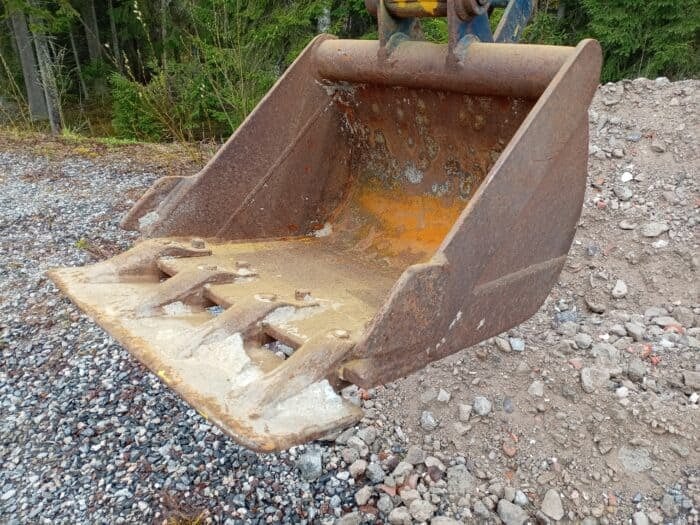 Komatsu PC10-5 Minikaivinkone - Image 11